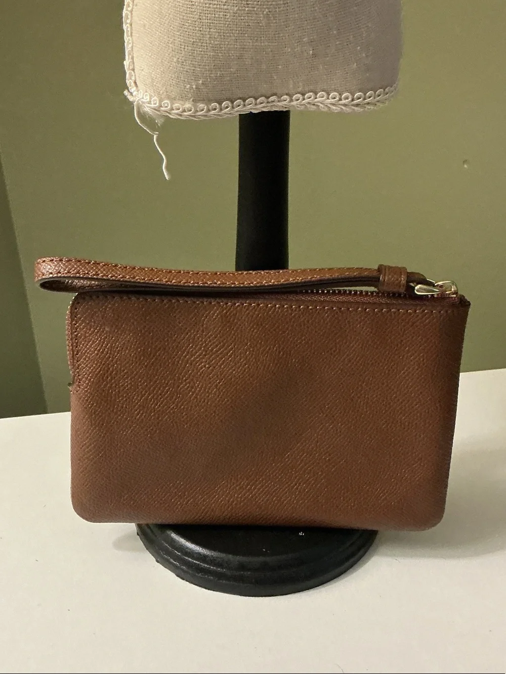 Coach NY Chestnut Brown Leather Zip Wristlet with Strap & Gold Logo EUC